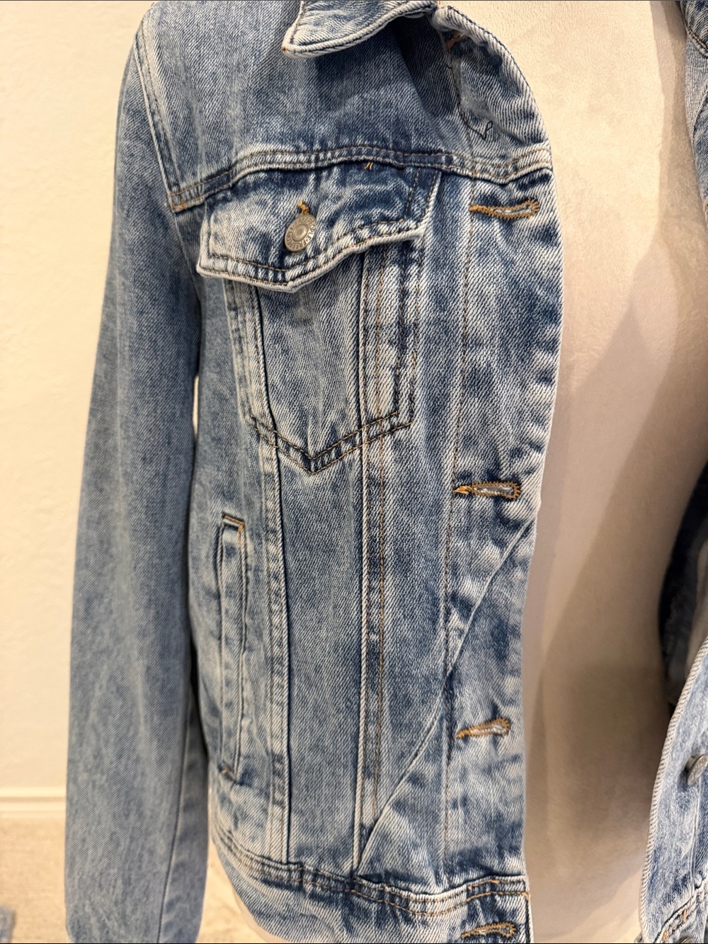 Free People Relaxed F Blue Washed Denim Jacket - Picture 3 of 6